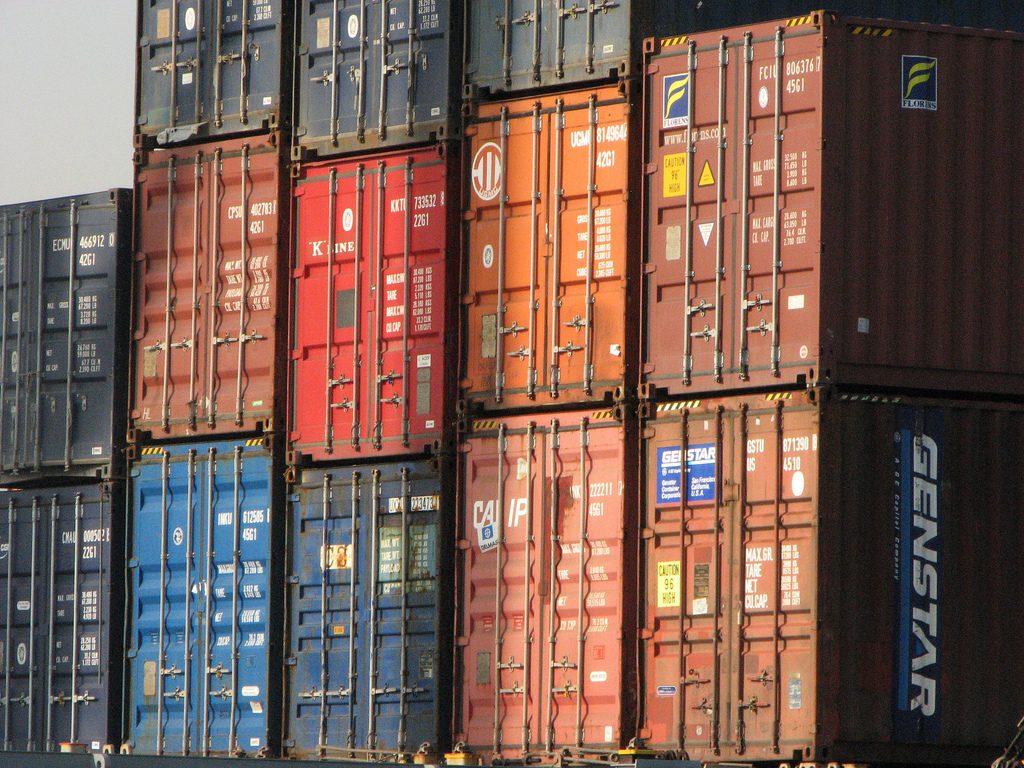 ocean freight shipping containers
