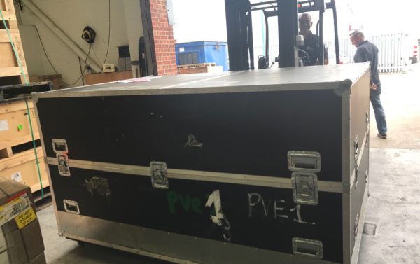 Flight Case Handling